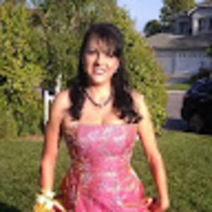 Meet your Posher, Leticia